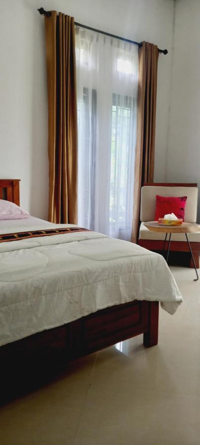 Inang Amang Homestay Labuan Bajo Zewnętrze zdjęcie