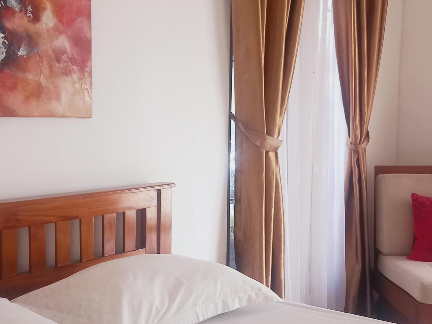 Inang Amang Homestay Labuan Bajo Pokój zdjęcie