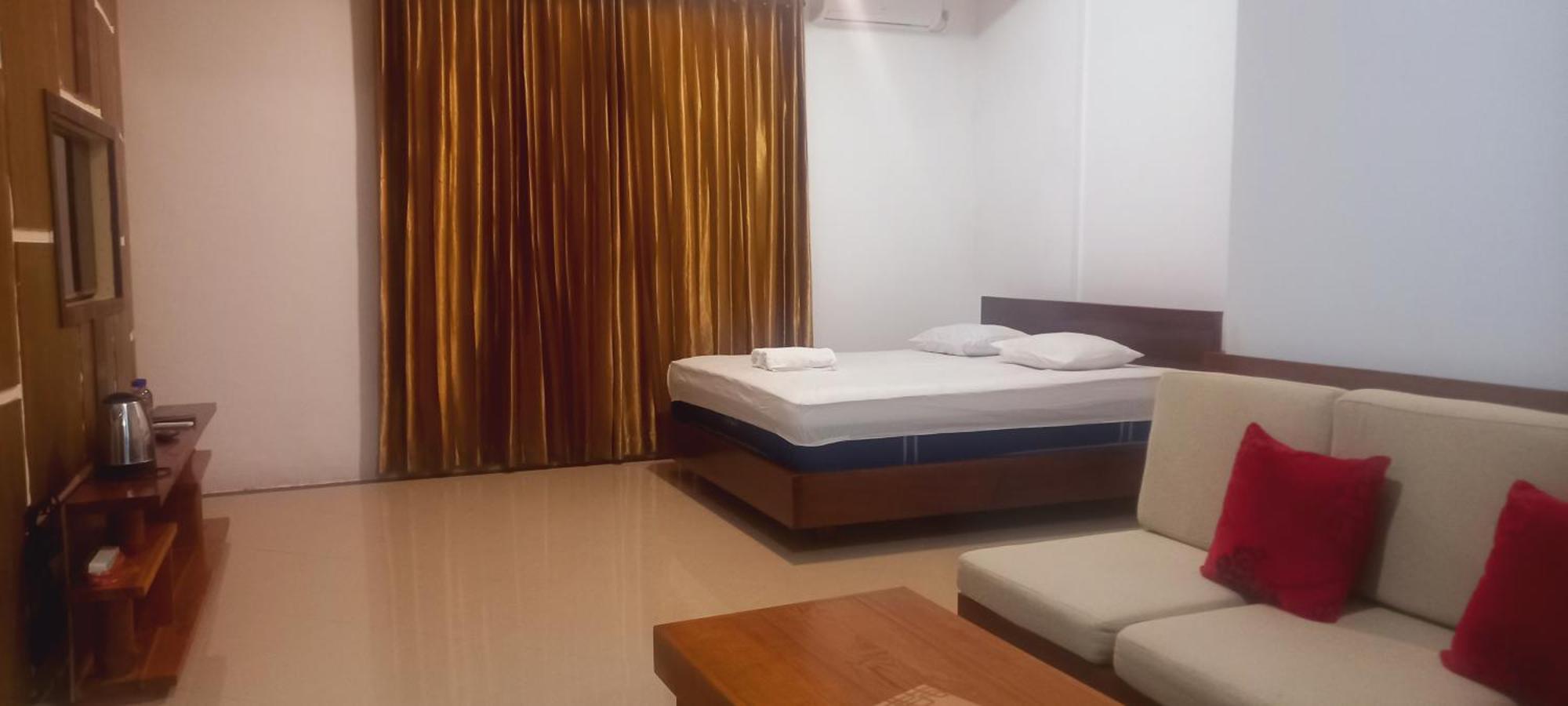 Inang Amang Homestay Labuan Bajo Zewnętrze zdjęcie
